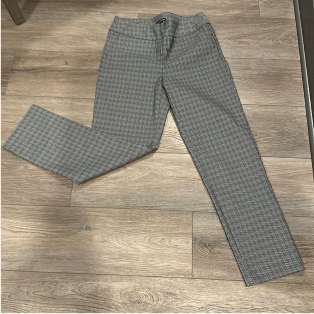 Hilary Radley Gray Plaid Straight Leg Pants